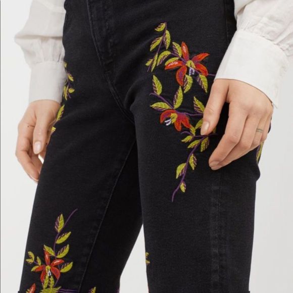 H&M Denim - H&M BOYFRIEND BLACK JEANS RAW HEM FLORAL EMBROIDERY PLUS SIZE 16